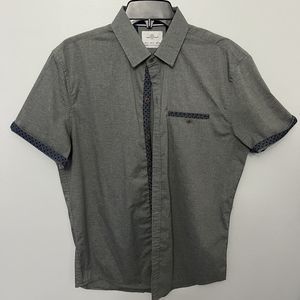 Short Sleeve Button Men’s Shirt Craft And Flow Gray Size Medium New Without Tags